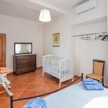Amazing In With Wifi Holiday home